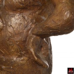 En Espera bronze sculpture by artist Victor Salmones
